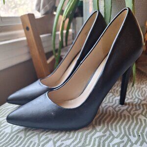 Black High Heel Pumps